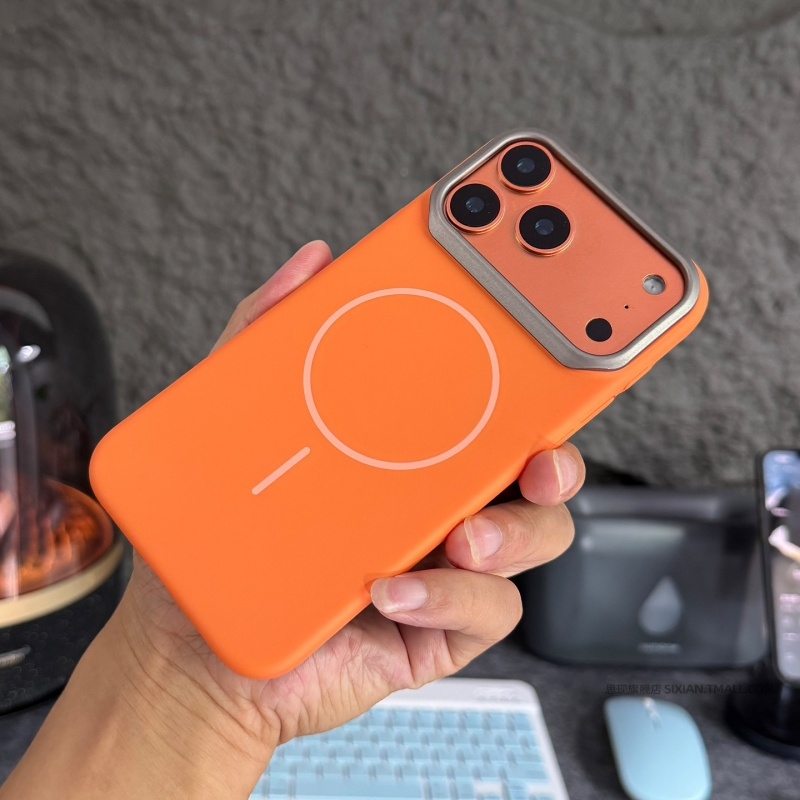 Stealth Shield Matte Metal Lens Case