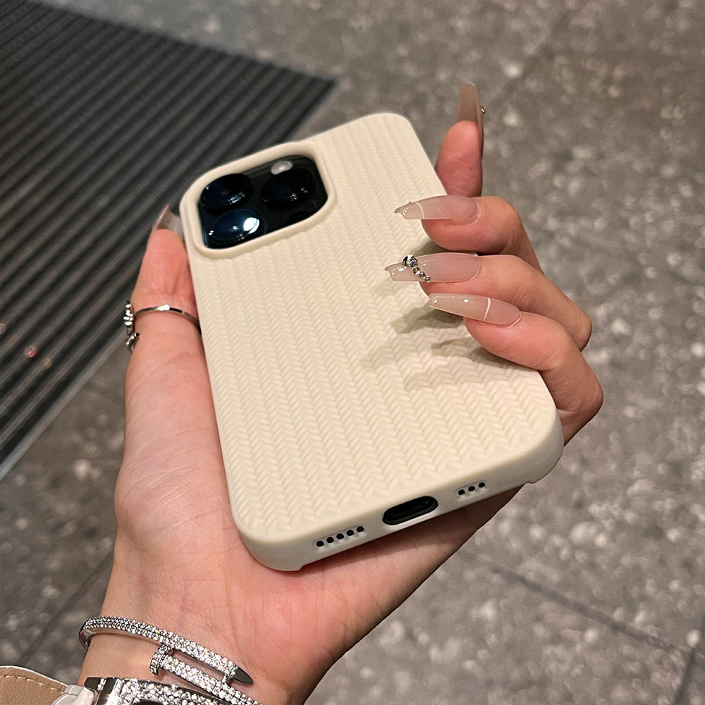 Knitted Elegance Silicone Case – iPhone Series