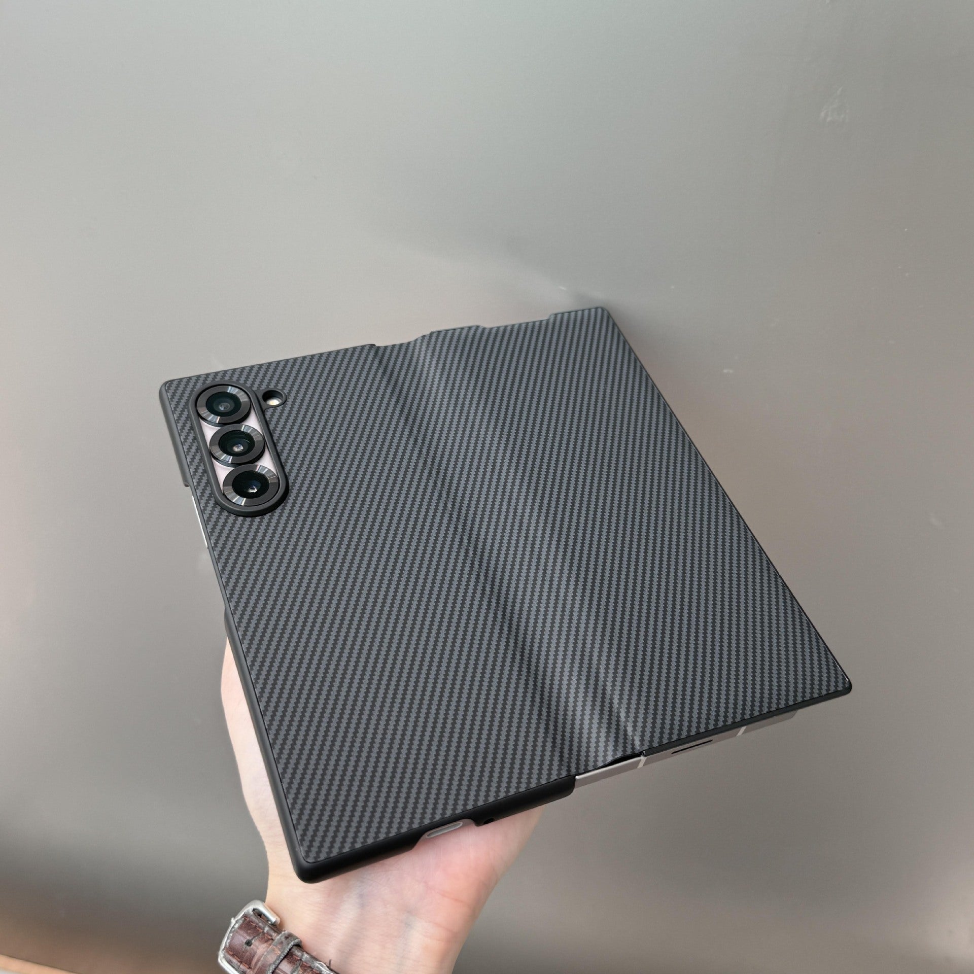 Elite Carbon Shell
