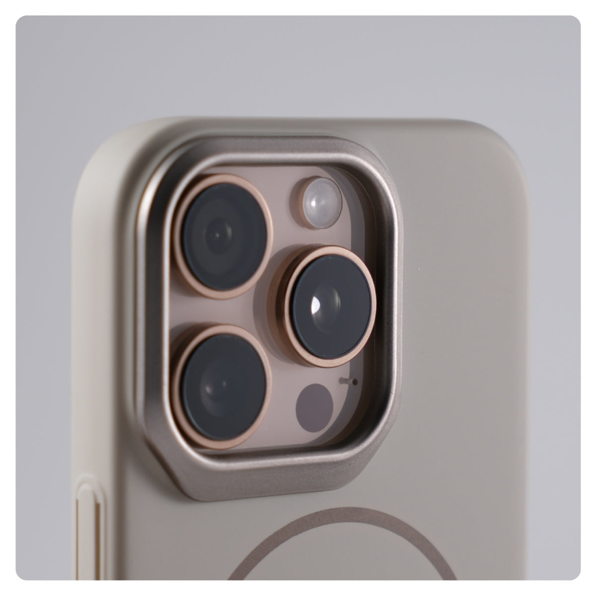 Stealth Shield Matte Metal Lens Case
