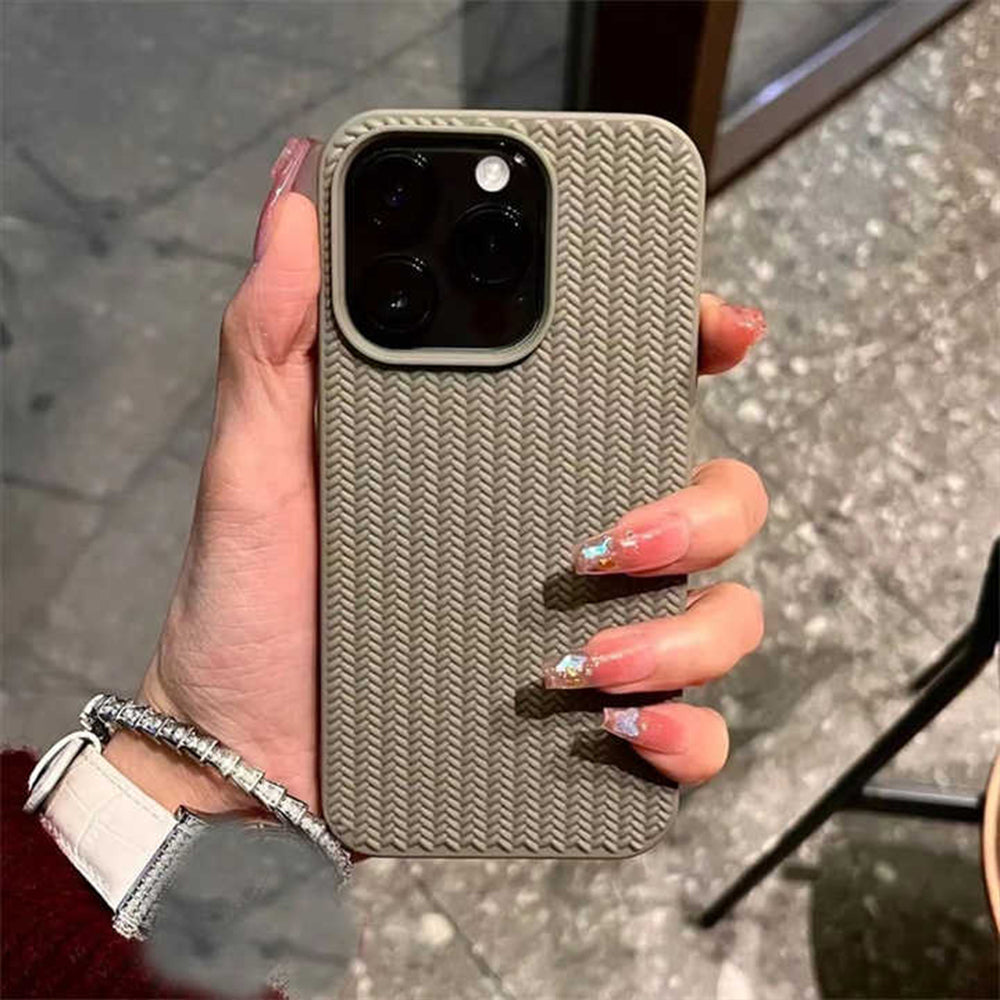Knitted Elegance Silicone Case – iPhone Series